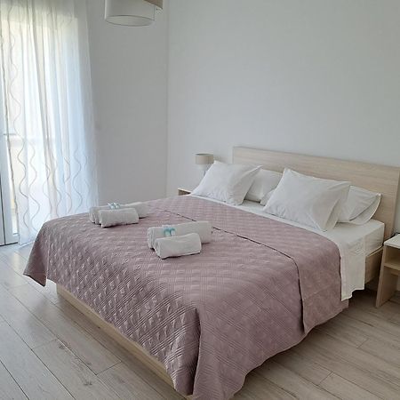 Apartment & Room Ladisic Orašac Rum bild